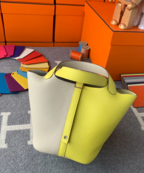 에르메스 피코탄18 화이트 라이트그린 은장 끌레망스가죽